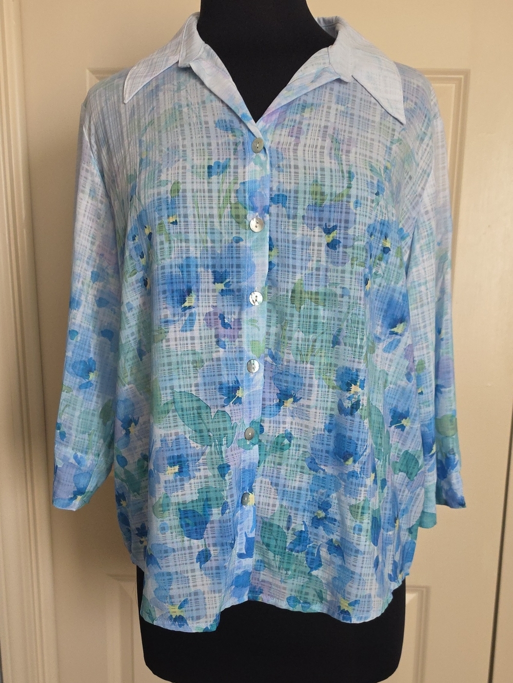 Alfred Dunner Blue Floral Button-Front Blouse